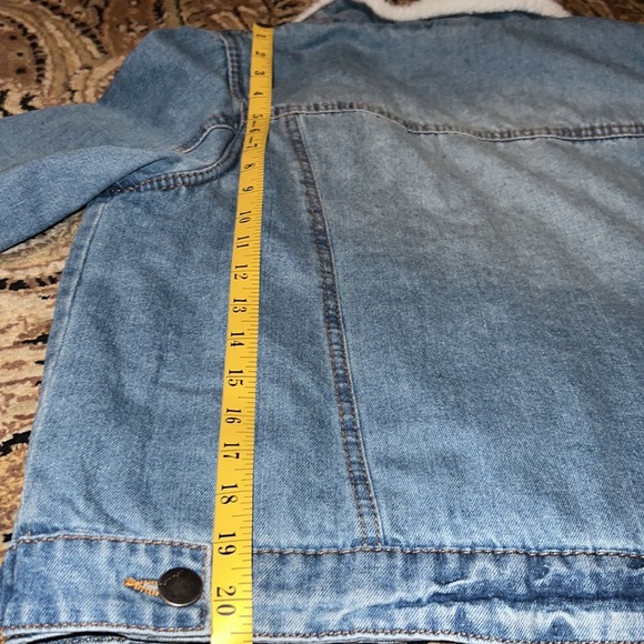 NWT Francesca’s Jou Jou denim cozy Sherpa lining size L fits Medium - Picture 6 of 7